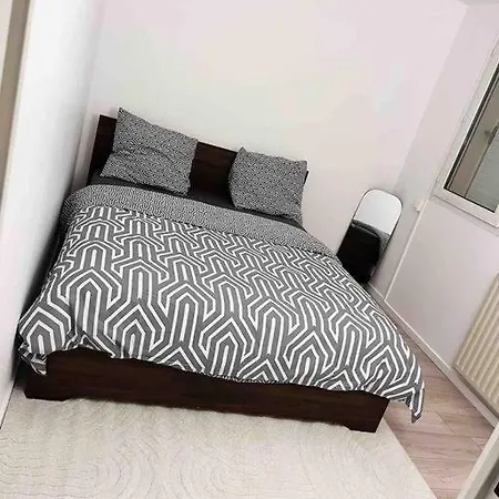 Entier Chambre+salon + Jardin & Terrasse * Les Ulis